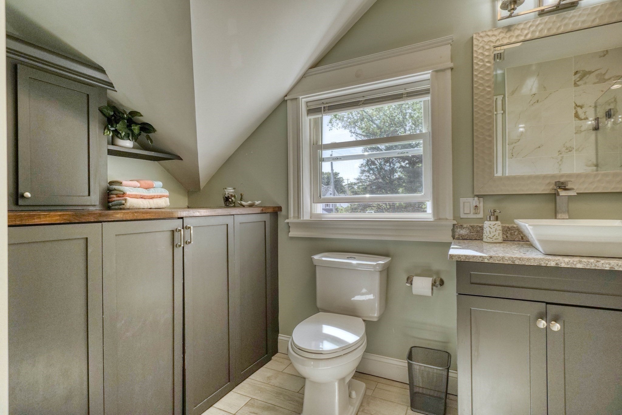 35 Nightingale St, Fall River, MA, 35 Nightingale St, Fall River, MA Photo #27