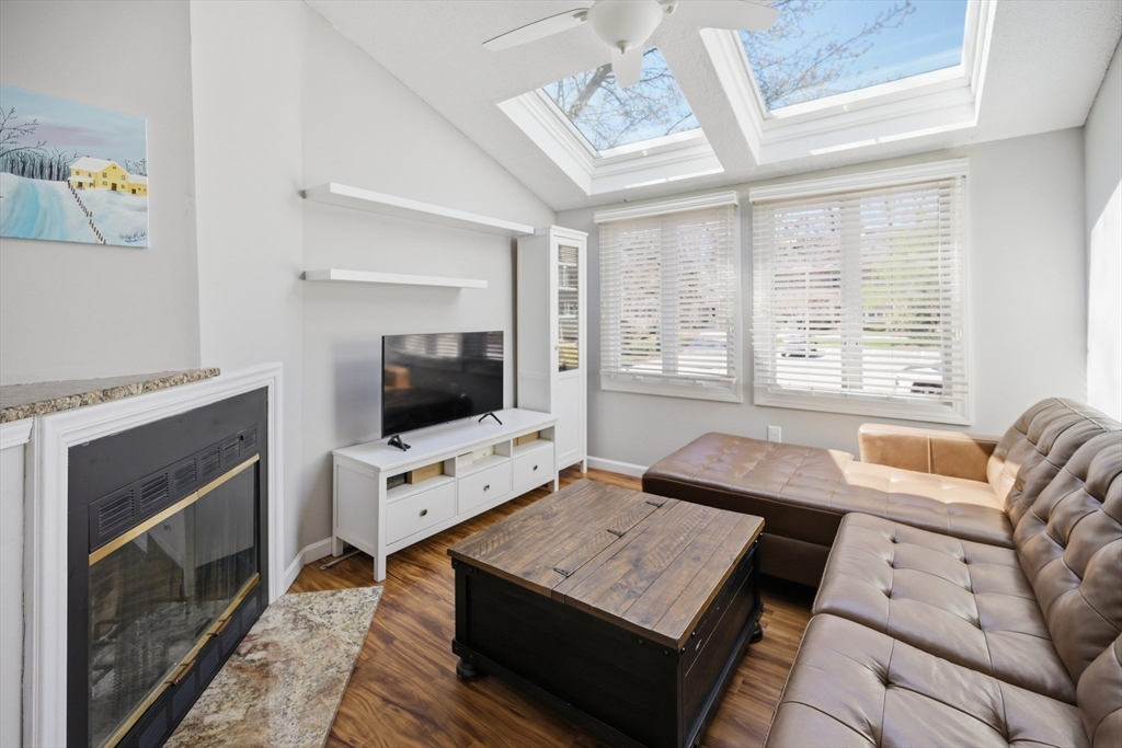 189 Brickett Hill Cir 189