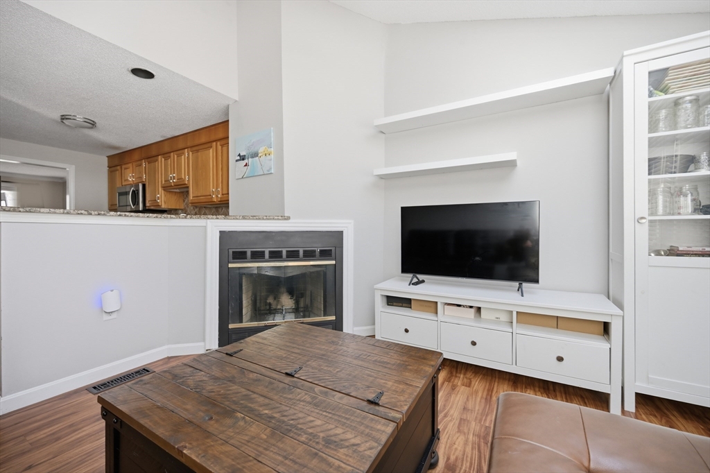 189 Brickett Hill Cir 189