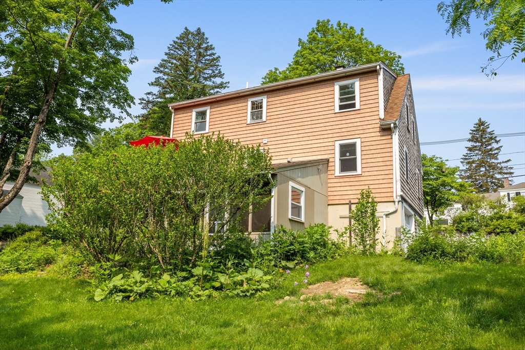 92 Foster Street