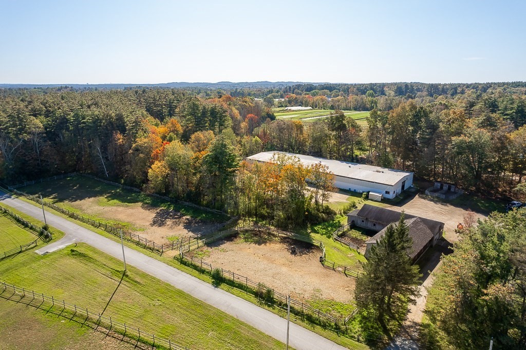 2 Old Farm Ln