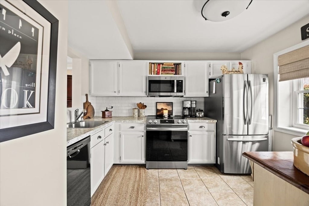 1316 Carriage Ln #1316, Taunton, MA, 1316 Carriage Ln #1316, Taunton, MA Photo #4