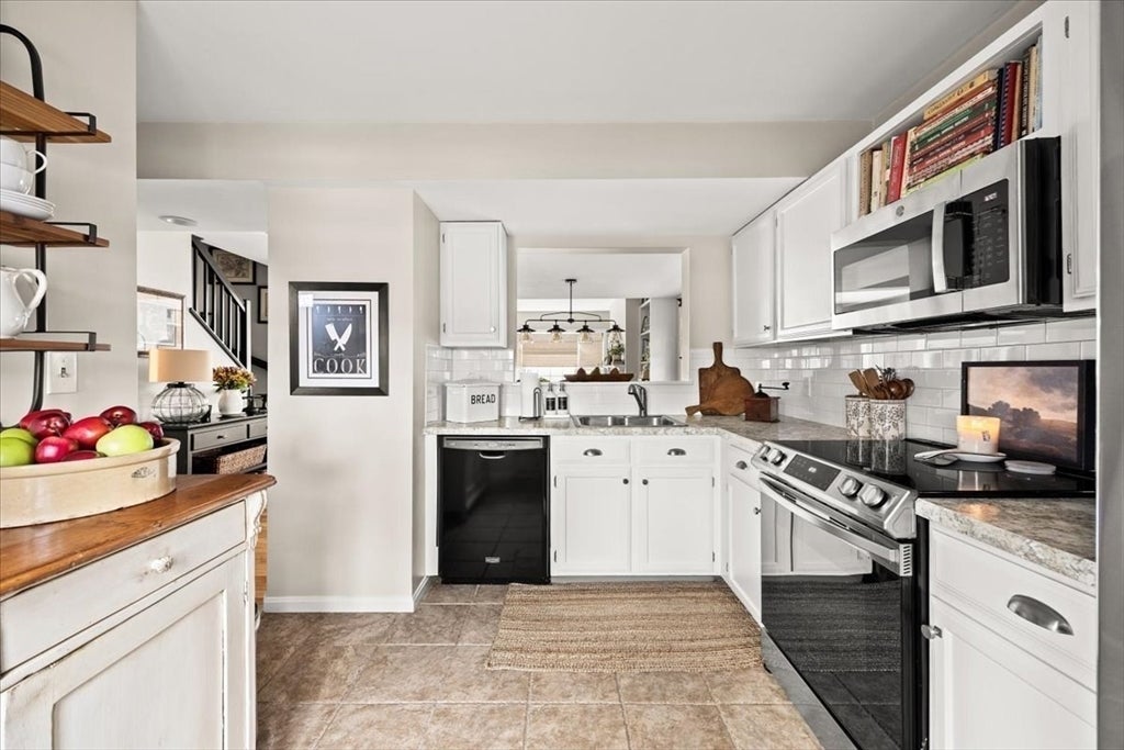 1316 Carriage Ln #1316, Taunton, MA, 1316 Carriage Ln #1316, Taunton, MA Photo #6