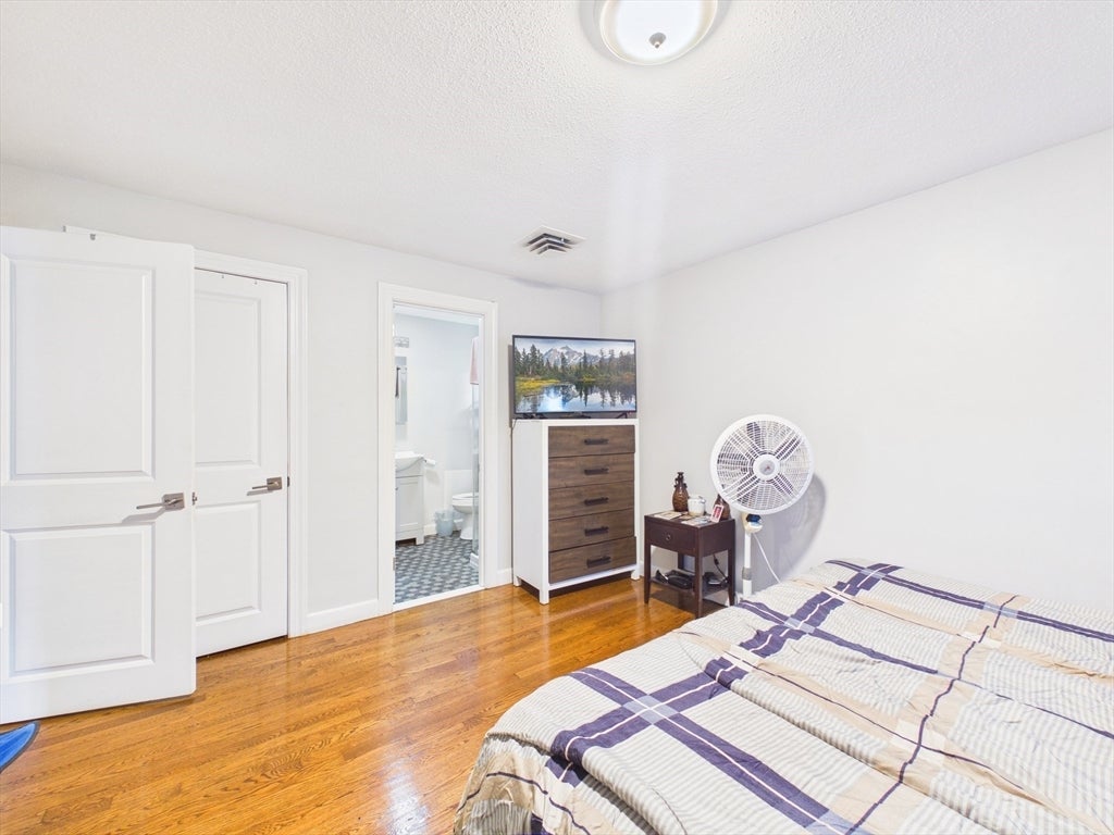 15 Sunset Dr