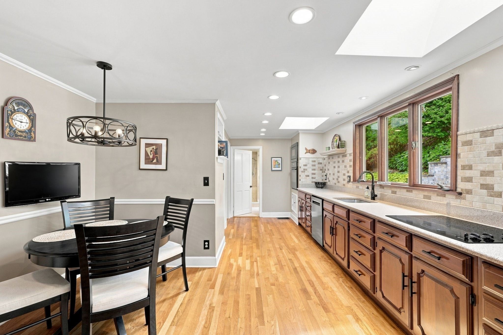 78 Oak St, Wakefield, MA Photo #11