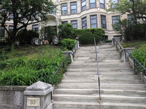 Photo of 33 Westbourne Ter #3, Brookline, MA 02446 (MLS # 73497501)