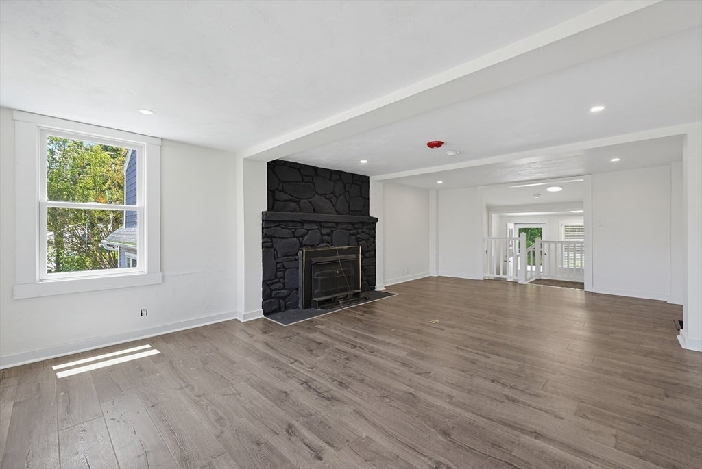 130 High St