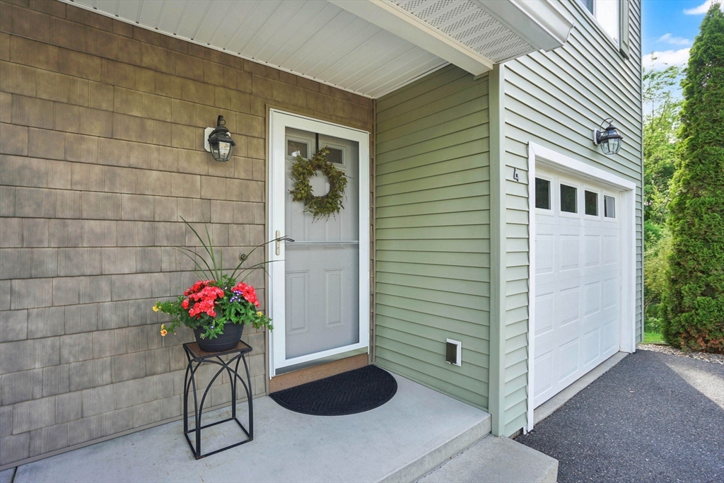 353 Fuller St 4