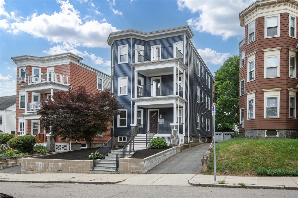 80 Fuller St 1