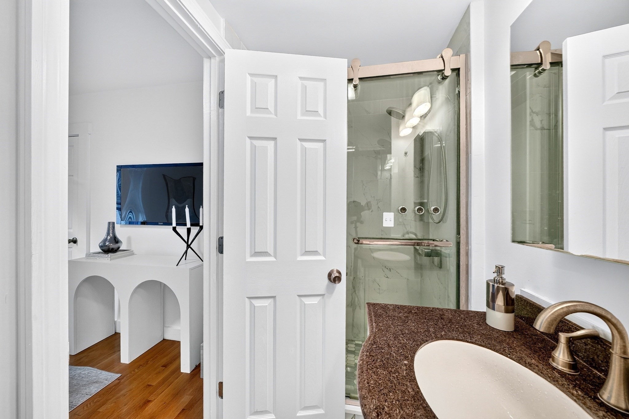 23 Shepard Ct #23, Winchester, MA Photo #12