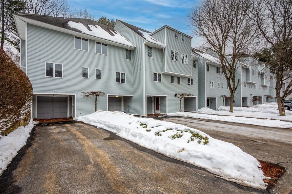 801 Sherwood Forest Ln 801