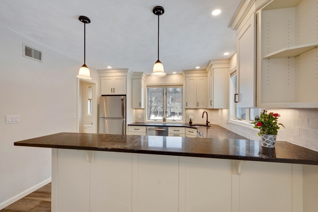 801 Sherwood Forest Ln 801