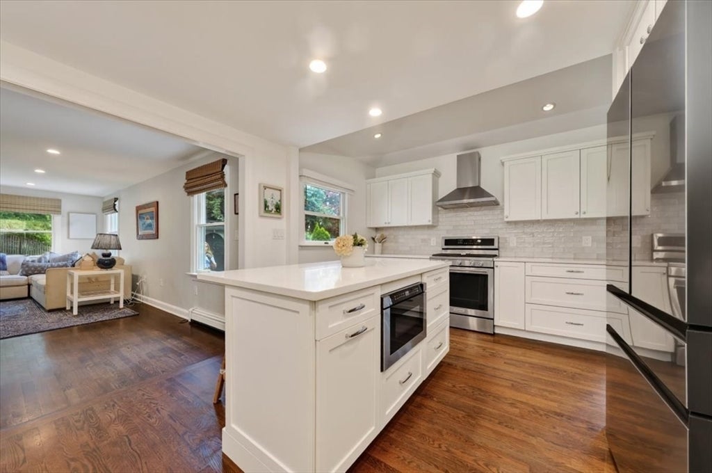 14 Bradley Woods Dr, Hingham, MA, 14 Bradley Woods Dr, Hingham, MA Photo #9