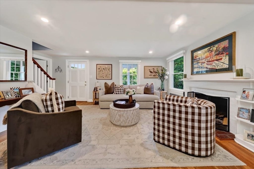 14 Bradley Woods Dr, Hingham, MA, 14 Bradley Woods Dr, Hingham, MA Photo #4