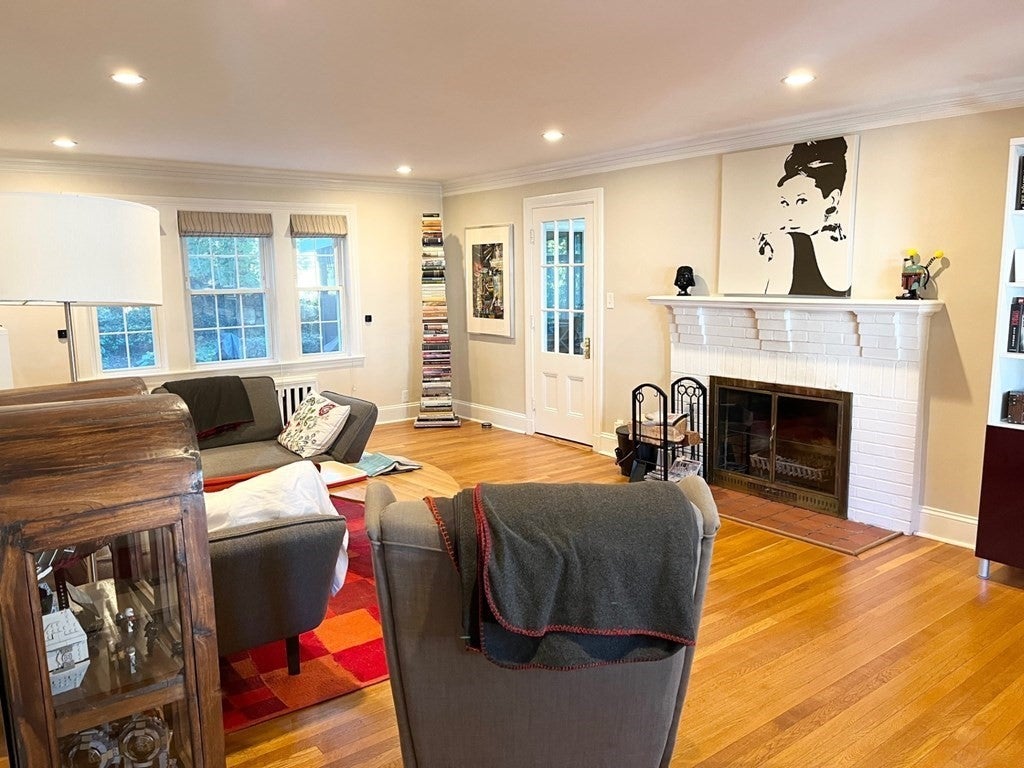 10 Duxbury Rd #10, Newton, MA, 10 Duxbury Rd #10, Newton, MA Photo #2