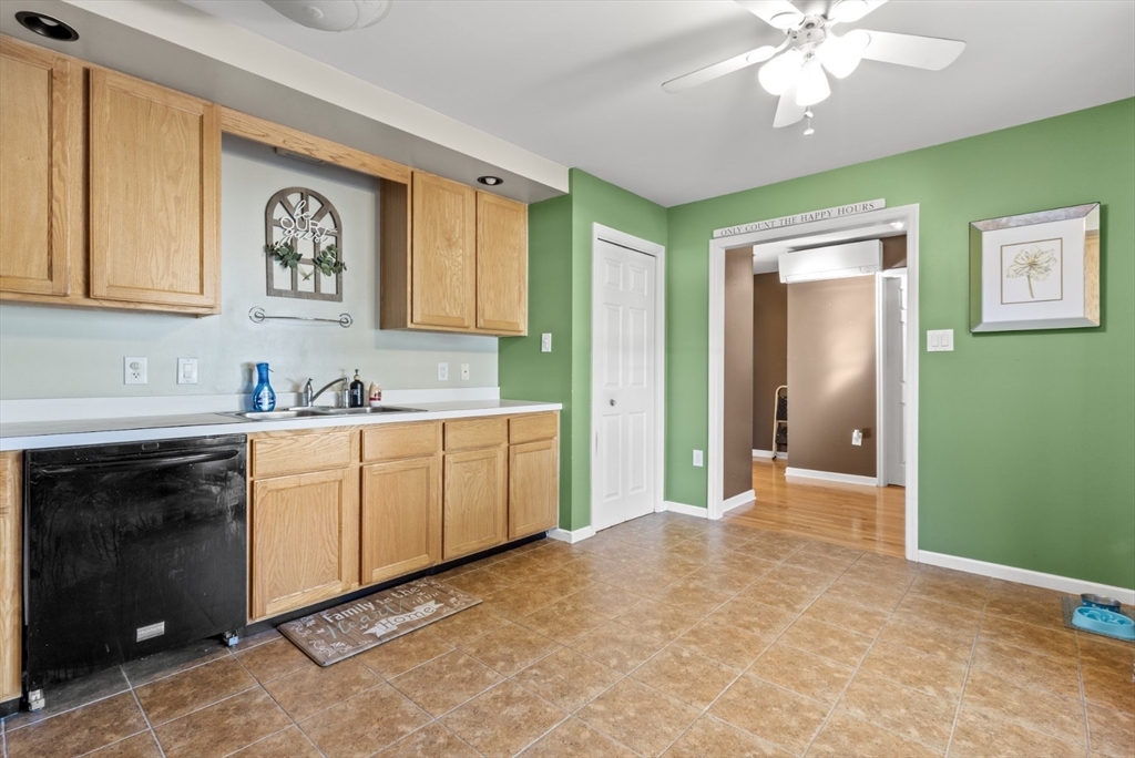 76 Case Ave 76