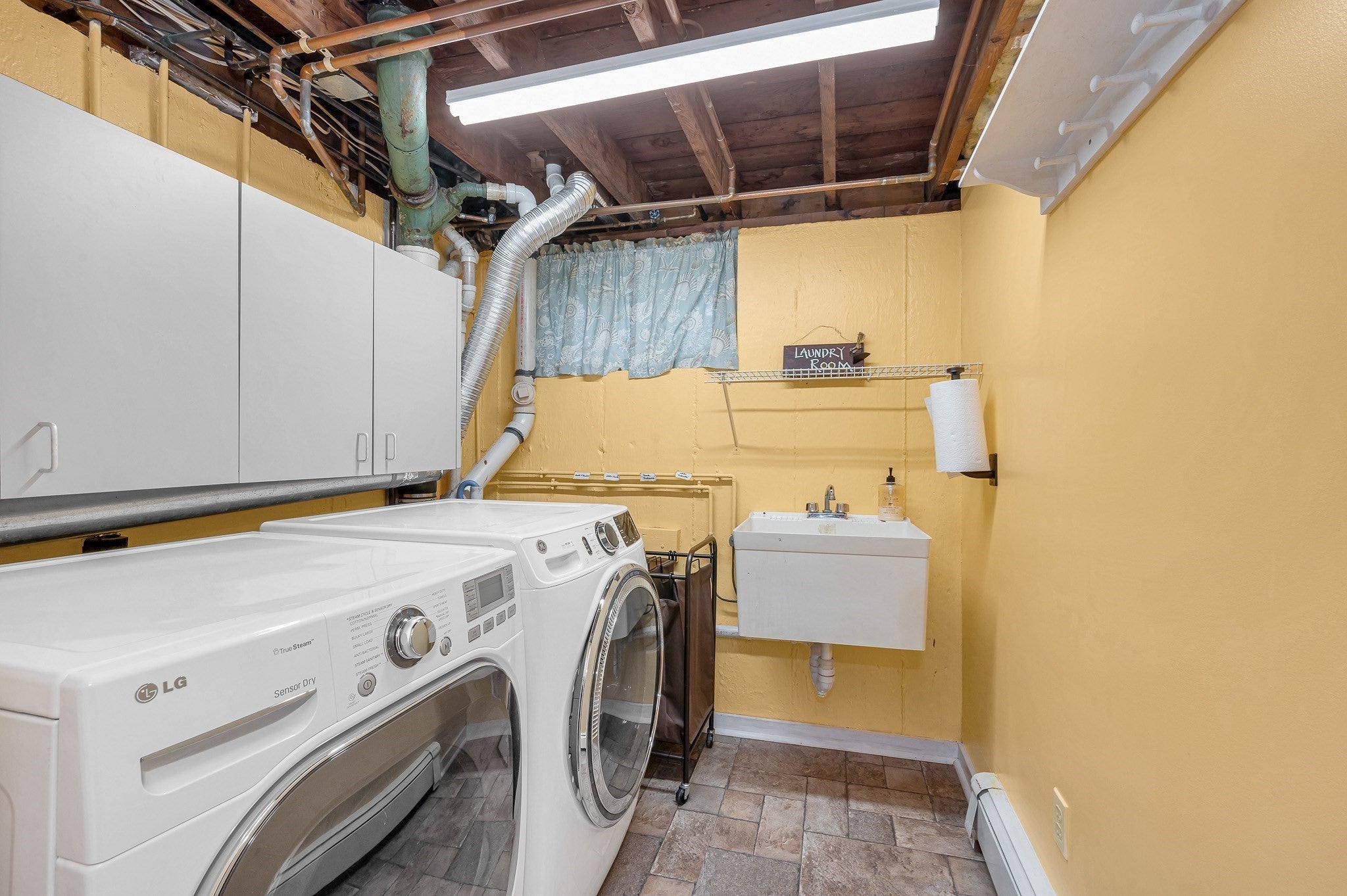 137 Central St, North Reading, MA Photo #24