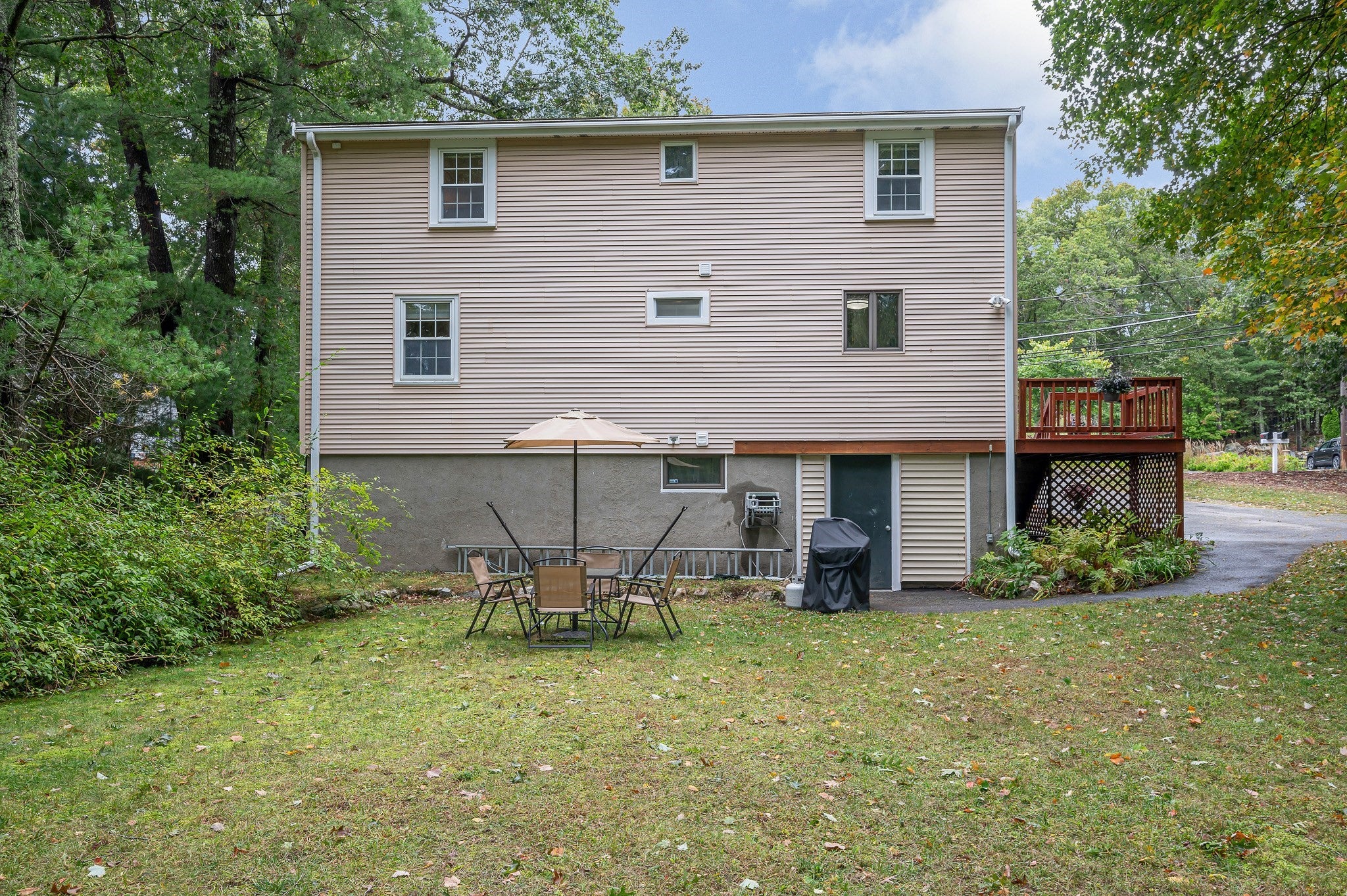 137 Central St, North Reading, MA Photo #27