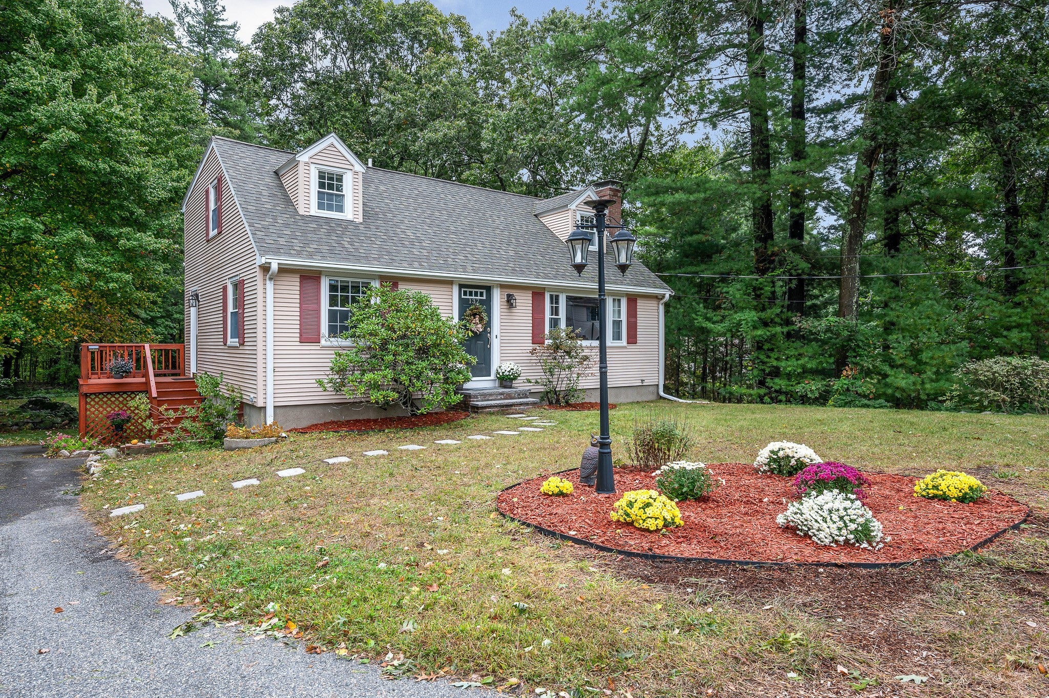 Photo of 137 Central St, North Reading, MA