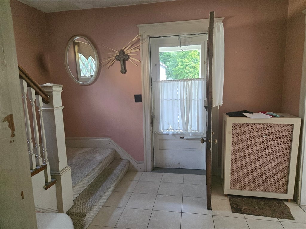 27 Mansfield St, Framingham, MA Photo #9