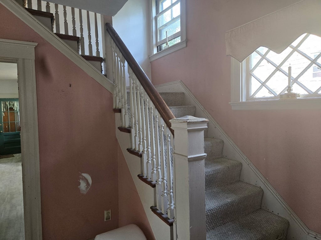 27 Mansfield St, Framingham, MA Photo #8