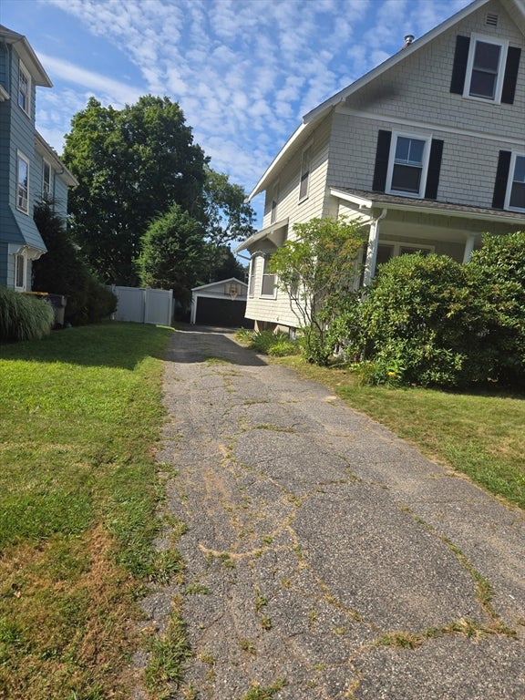 27 Mansfield  St