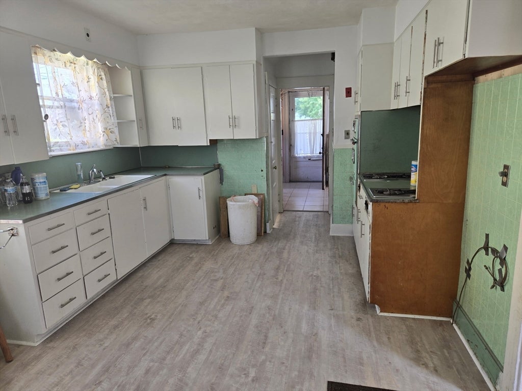 27 Mansfield St, Framingham, MA Photo #10