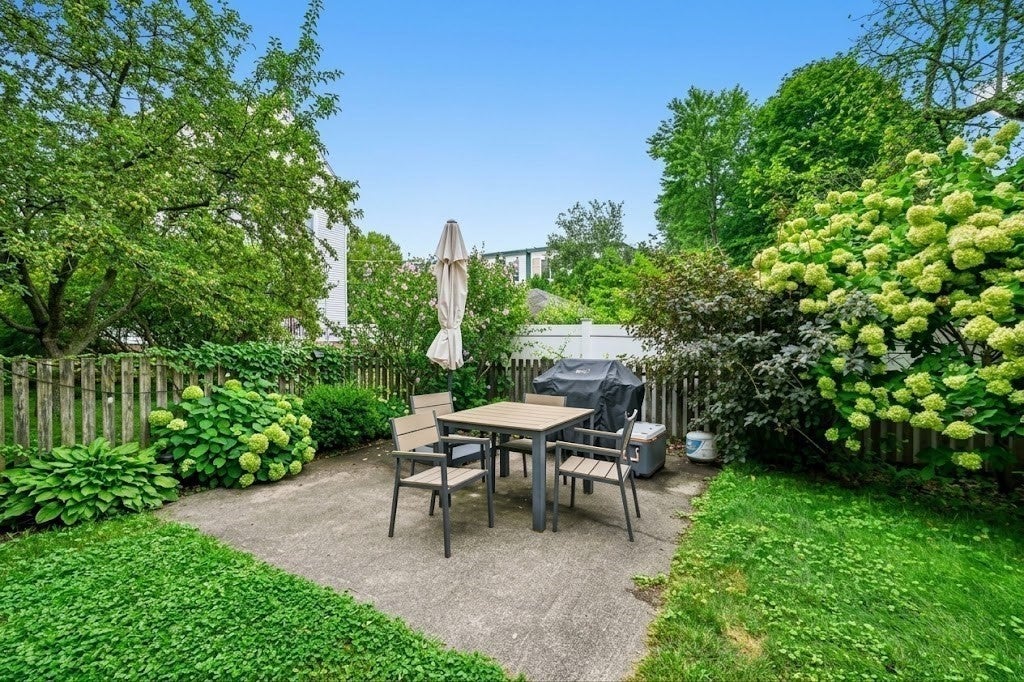 32 Farragut Ave #3, Somerville, MA Photo #29