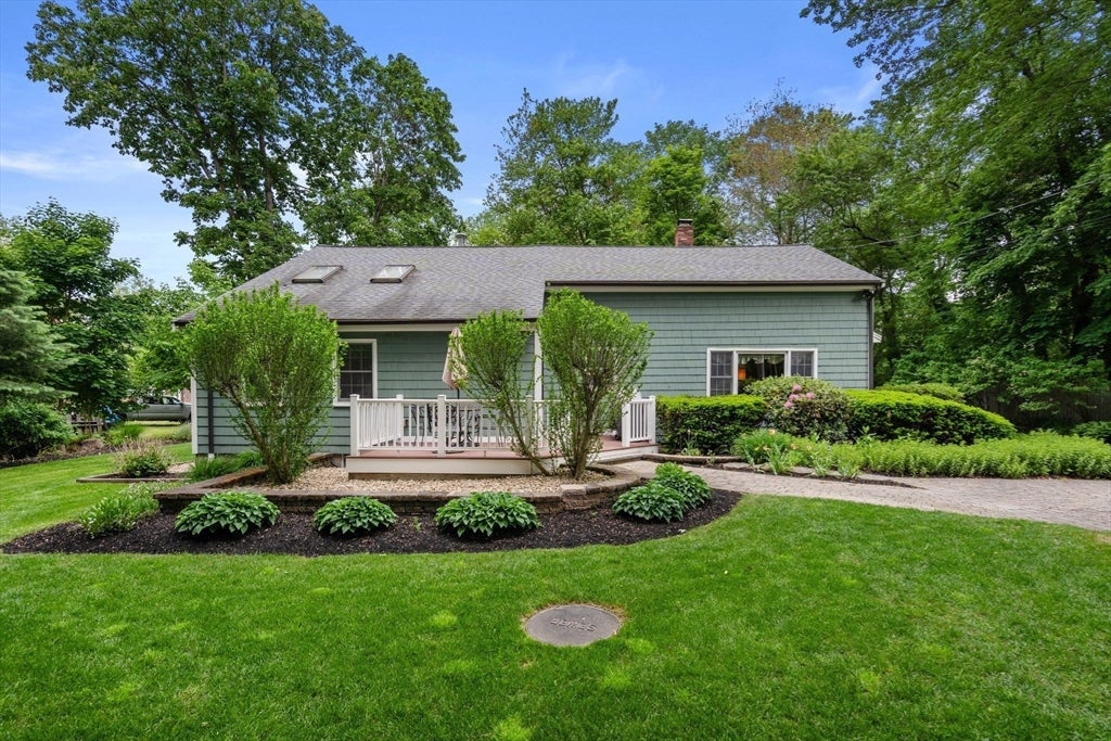 18 Ivy Rd