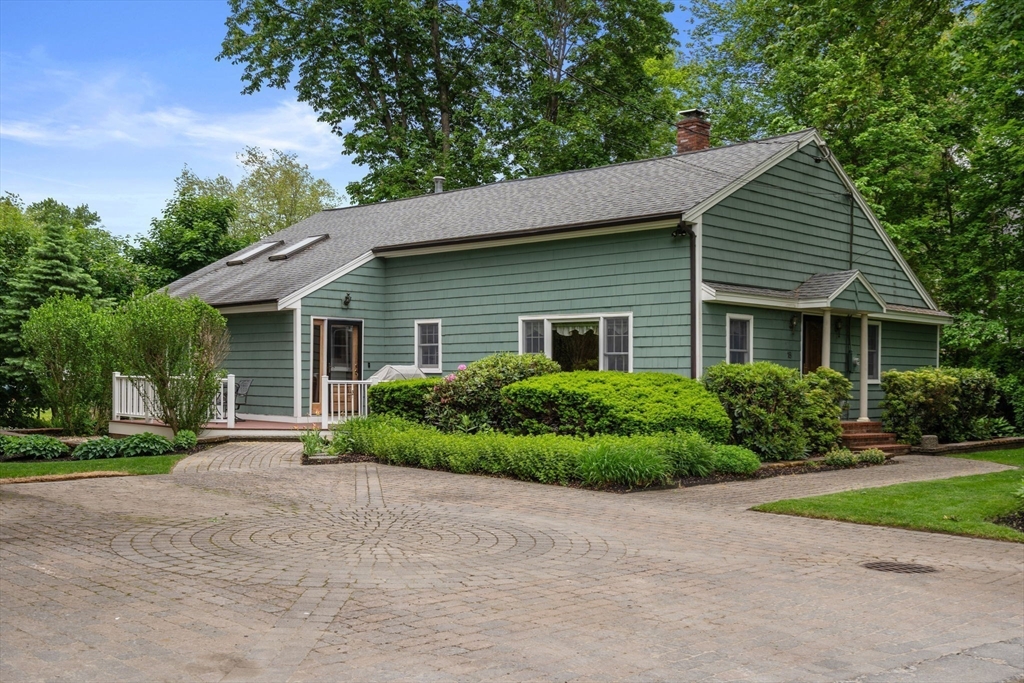 18 Ivy Rd