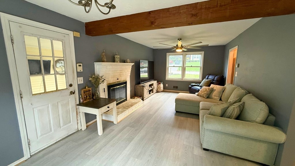 14 Indian Ridge Dr, Leominster, MA, 14 Indian Ridge Dr, Leominster, MA Photo #4