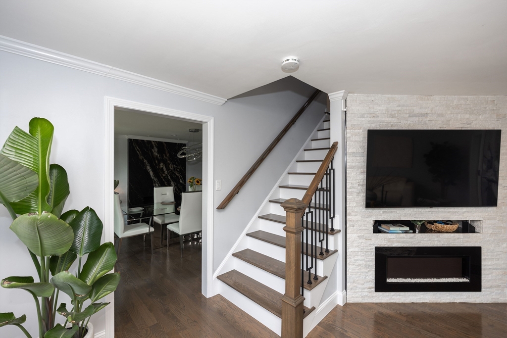 12 Calvin Dr