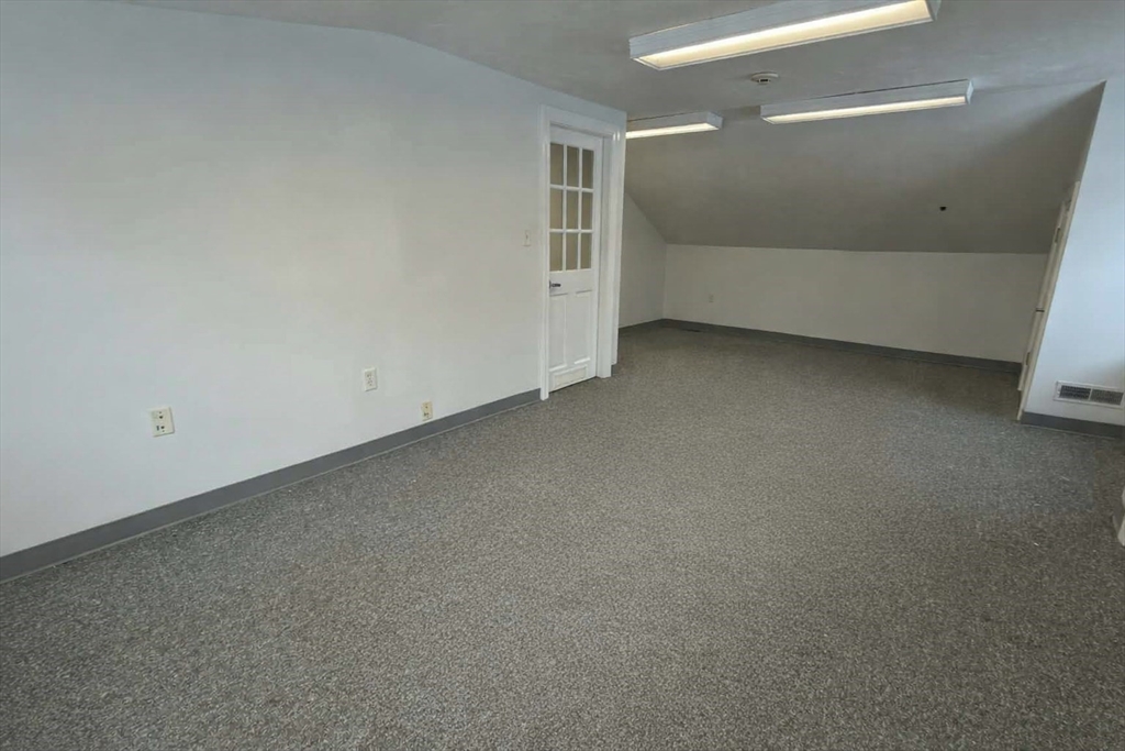 1565 Lakeview Avenue 204