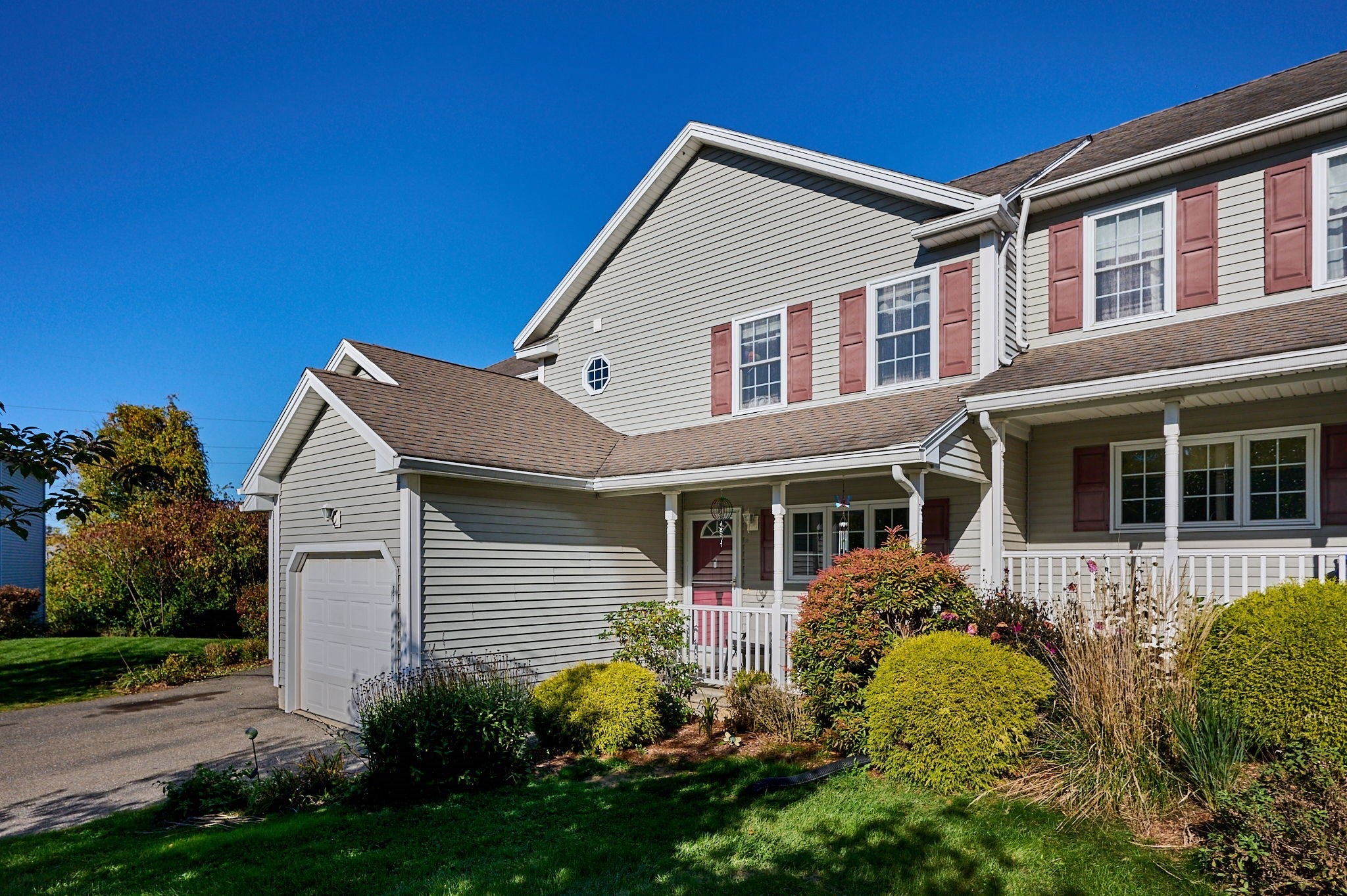 211 East St #11, Easthampton, MA Photo #2