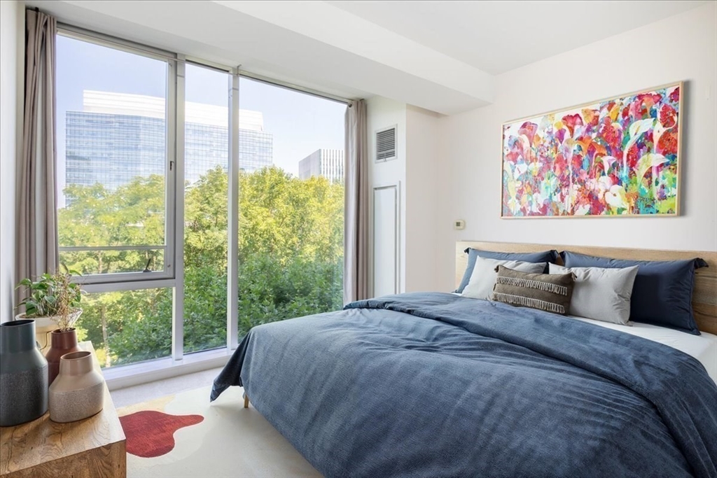 Cambridge, Massachusetts 02141, United States, 2 Bedrooms Bedrooms, ,1 BathroomBathrooms,Residential,Active,126885