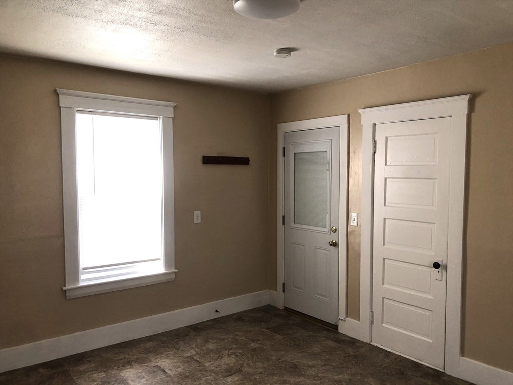 26 Jerome Pl, Leominster, MA, 26 Jerome Pl, Leominster, MA Photo #10