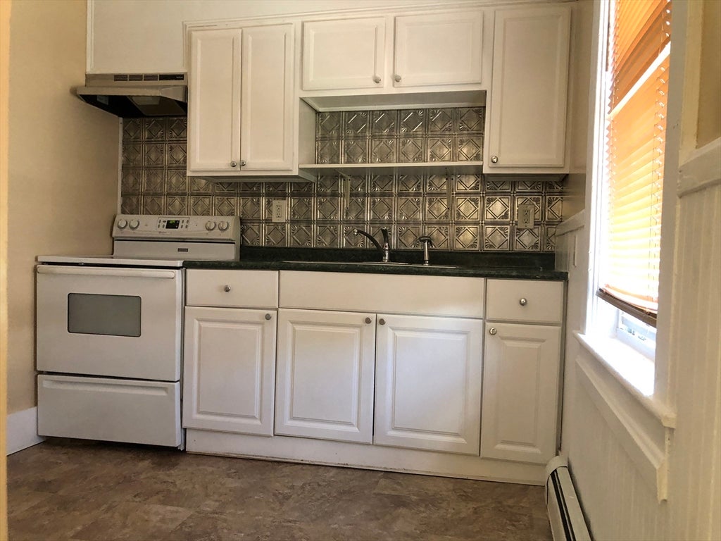 26 Jerome Pl, Leominster, MA, 26 Jerome Pl, Leominster, MA Photo #9