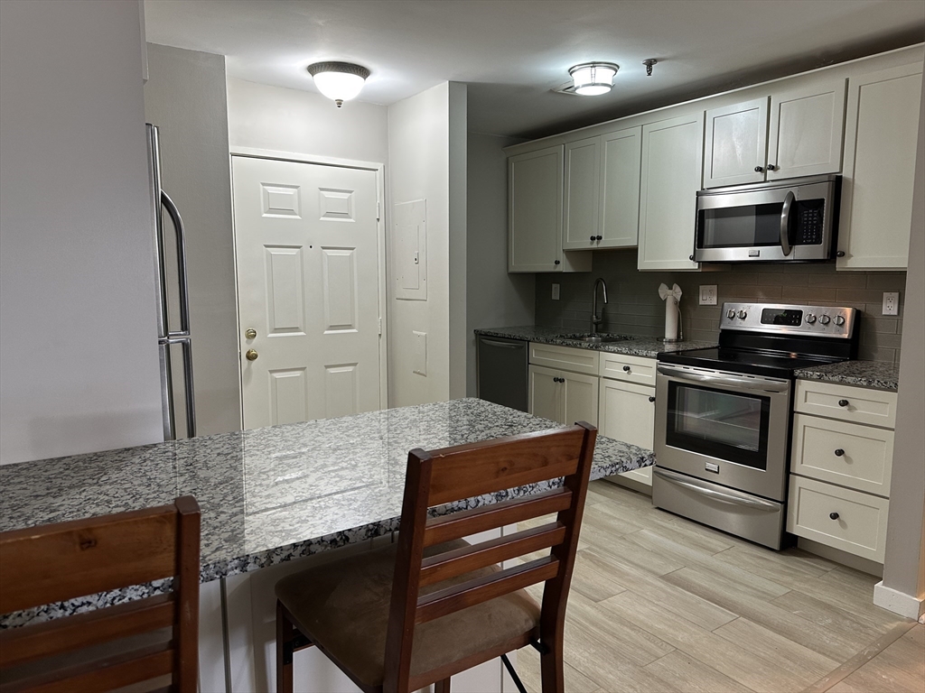 90 Quincy Shore Dr #311, Quincy, MA Photo #1