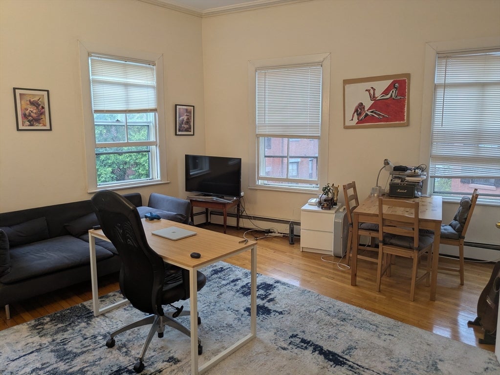 38 West Cedar St #2, Boston, MA Photo #1