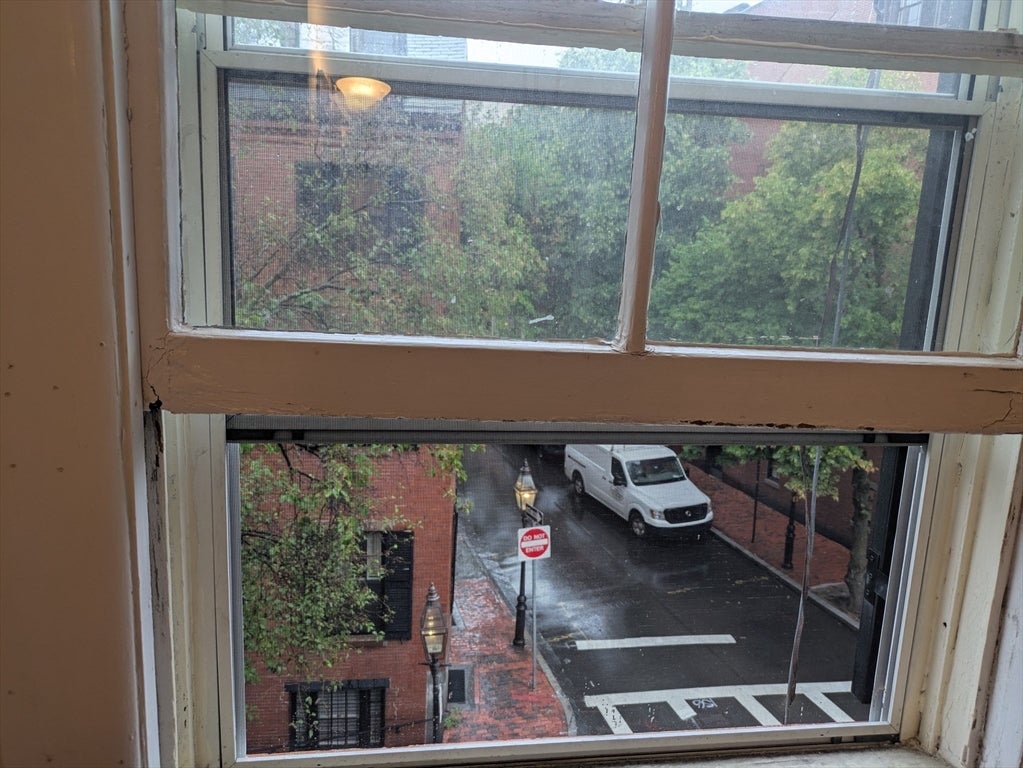 38 West Cedar St #2, Boston, MA Photo #17