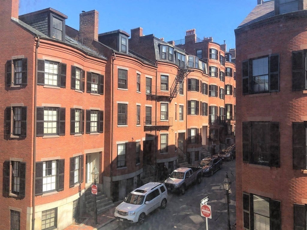 38 West Cedar St #2, Boston, MA Photo #14