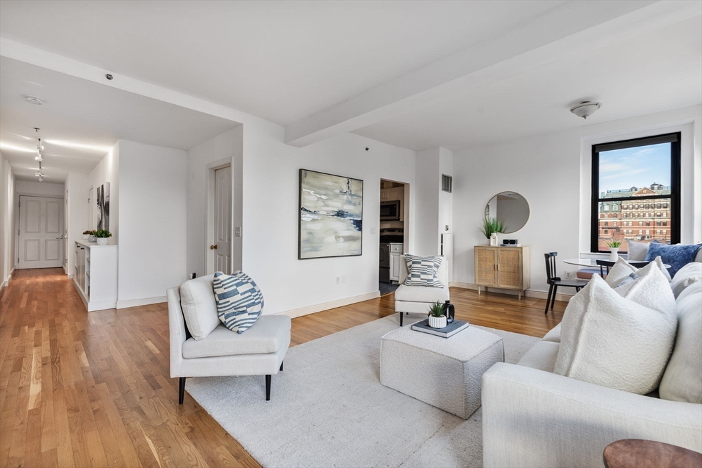 4 Charlesgate East 601
