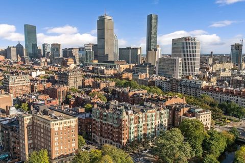 4 Charlesgate East 601 Boston MA 02215