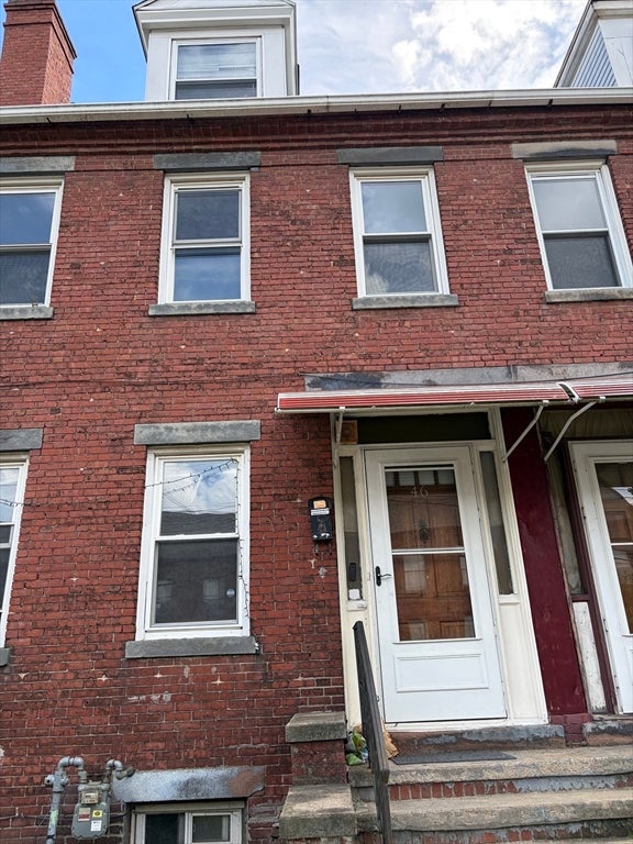 Photo of 46 N Canal St, Holyoke, MA