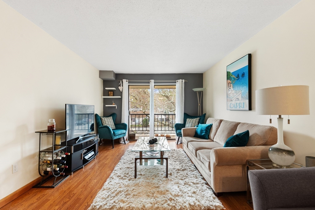 1 Greenbriar Dr 304