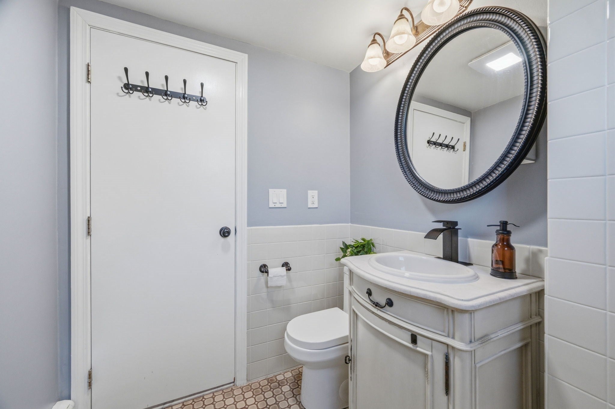 1145 Boylston St #3, Newton, MA, 1145 Boylston St #3, Newton, MA Photo #13
