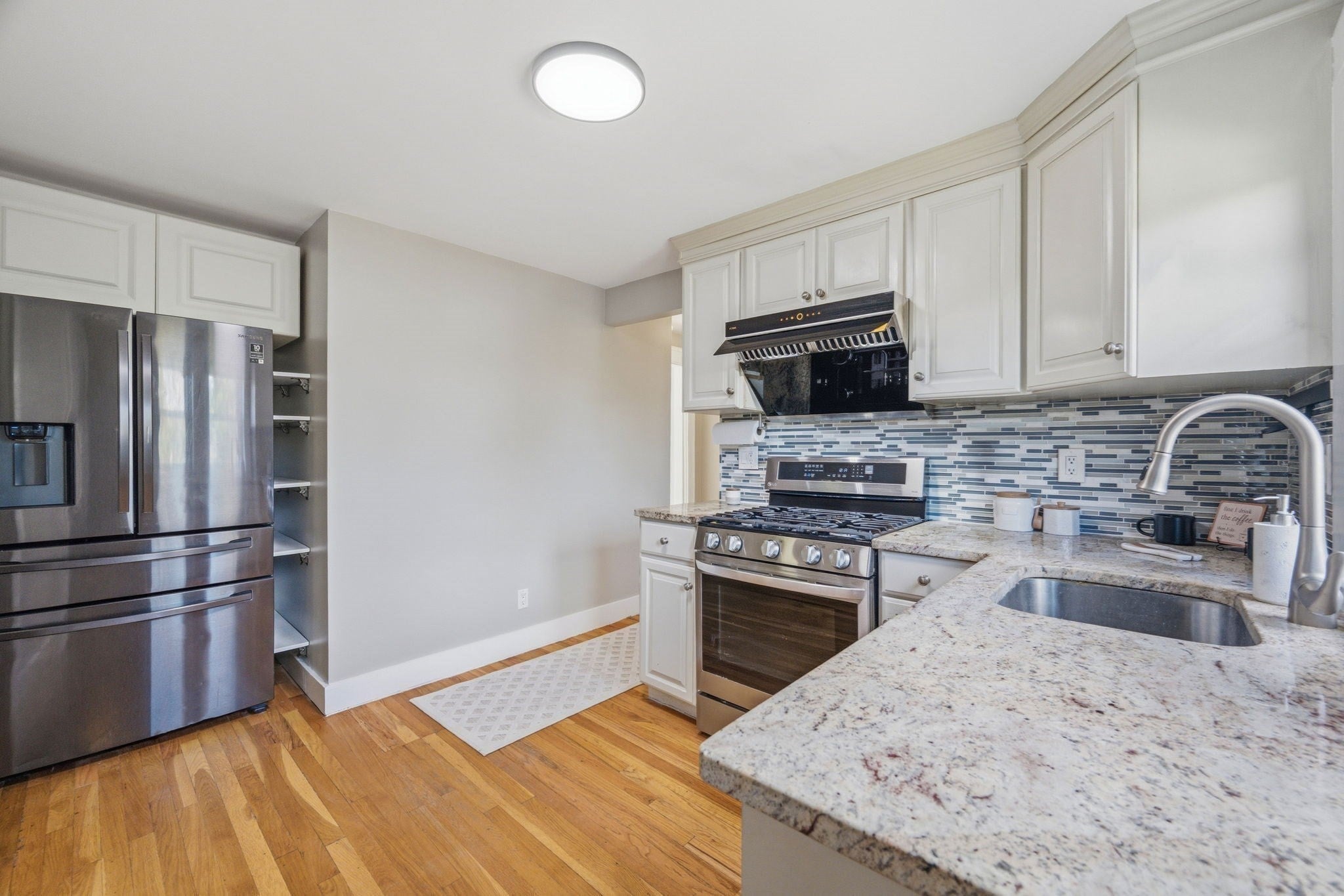 1145 Boylston St #3, Newton, MA, 1145 Boylston St #3, Newton, MA Photo #25