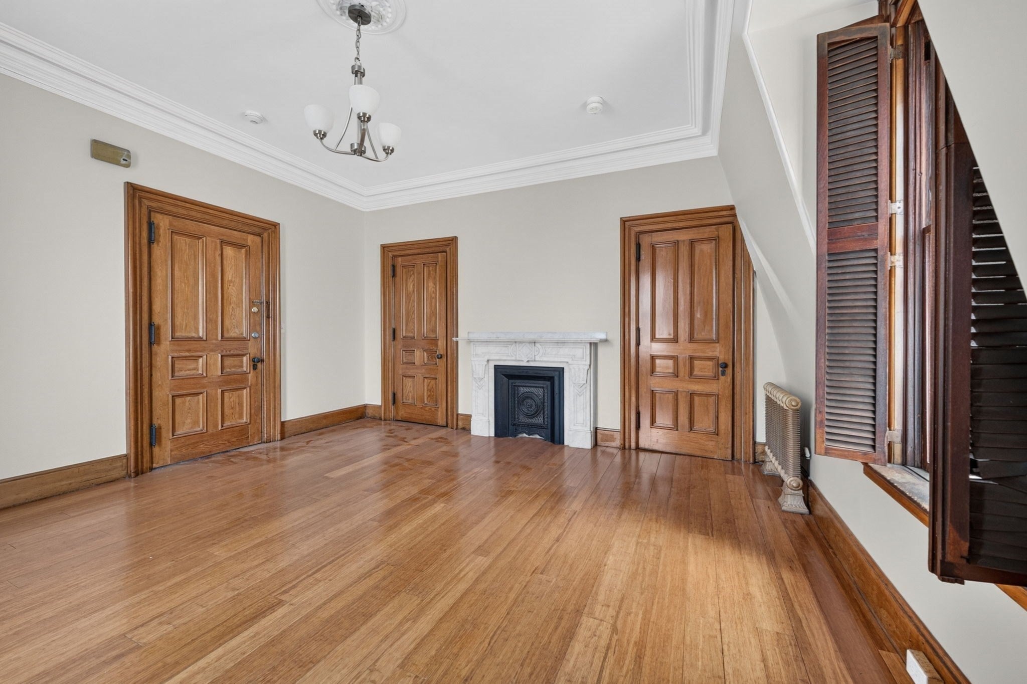 533 Locust St #7, Fall River, MA, 533 Locust St #7, Fall River, MA Photo #4