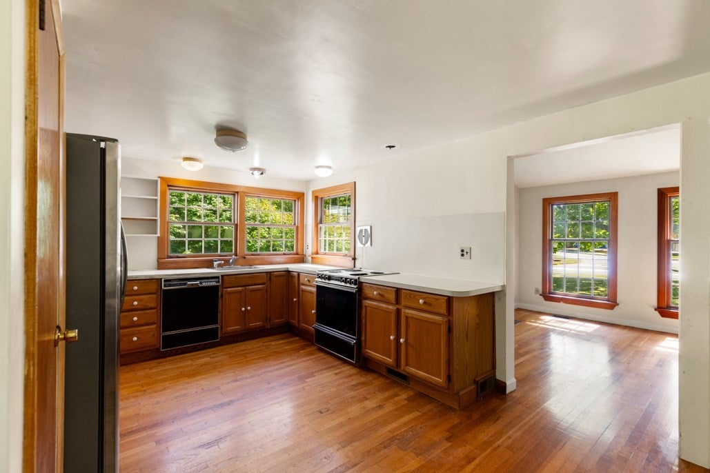 220 Essex St, Lynnfield, MA, 220 Essex St, Lynnfield, MA Photo #22