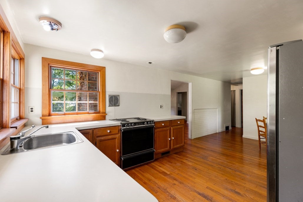 220 Essex St, Lynnfield, MA, 220 Essex St, Lynnfield, MA Photo #20